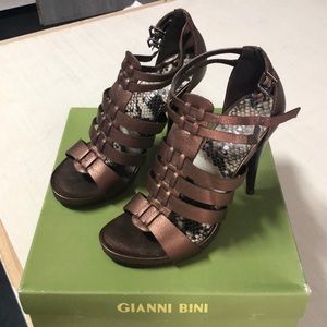 Gianni Bini super cute Heels